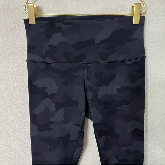 Lululemon Wunder Under High-Rise Tight 25" *Full-On Luxtreme Camo Grey Size 6 - Picture 3 of 6